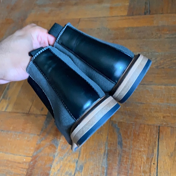 Steve Madden Chelsea Boots for SALE - Picture 4 of 4